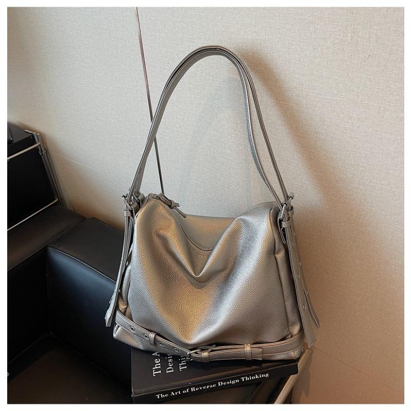 Large Capacity Shoulder Bag Women's New Autumn and Winter Fashion Messenger Bag Versatile Commuter Tote Bag