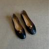 Fashion Flat Shoes for Women 2025 Spring and Autumn French Retro Shallow Mouth Round Toe Mary Jane Shoes Ladies Loafers Women