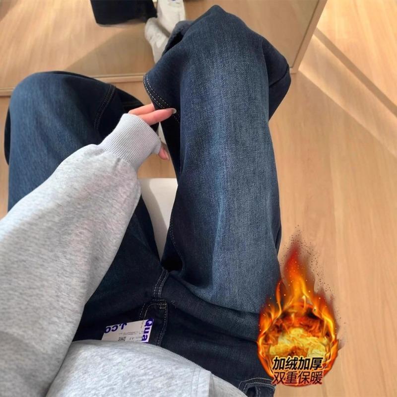 Fleece and thickened jeans for women, loose high-waisted and thin in winter, straight wide-leg floor-mopping pants.