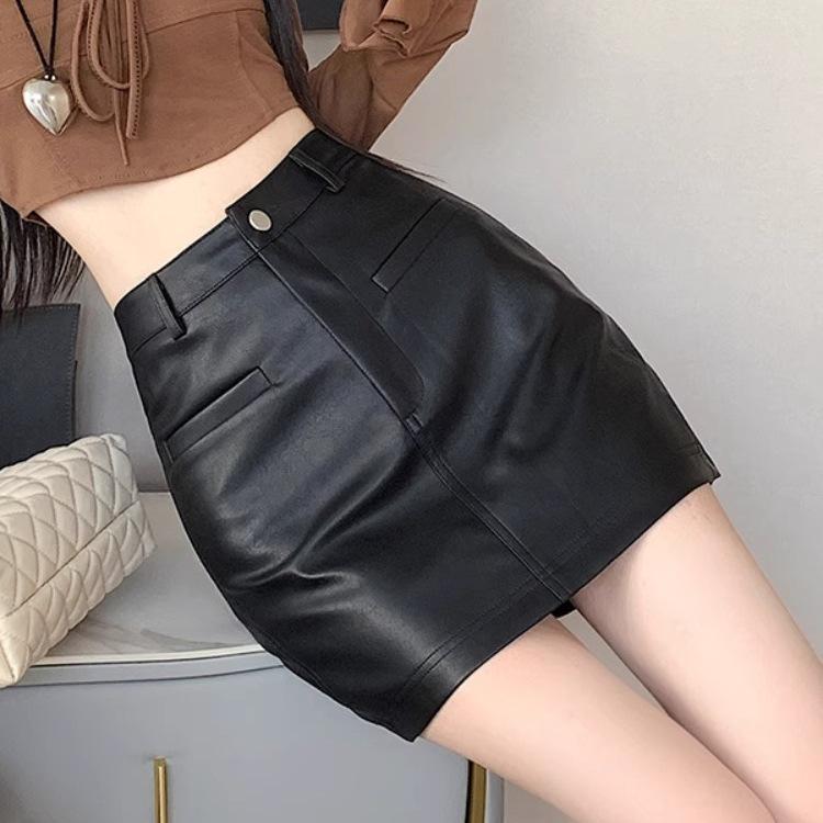 High-Waisted Black PU Leather Mini Skirt: Versatile, Hip-Hugging Style for Spring and Early Autumn 2025