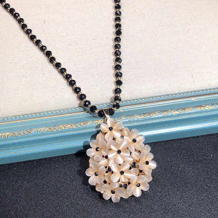 Retro Long Crystal Sweater Chain Women's Versatile Temperament Flower Pendant Necklace Fashion Ethnic Style Hanging Accessories