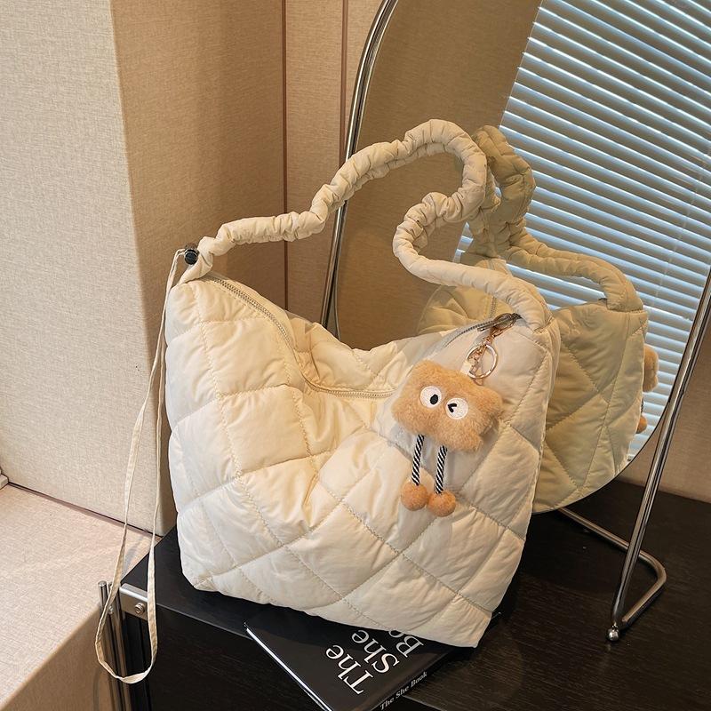 Rhombus down cotton clothing bag women's 2025 new large-capacity shoulder underarm bag winter messenger tote bag