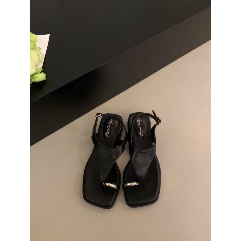 

Retro one-word buckle pinch foot flat-bottom cover toe sandals women s summer new soft-soled pinch toe open-toe sandals 40 чёрный