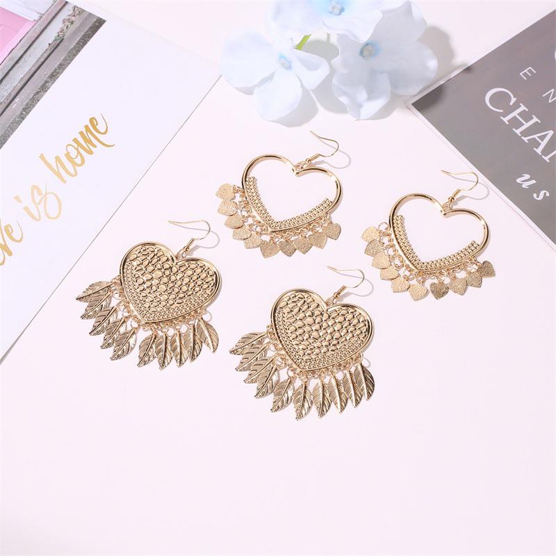 Women's Simple Fashion Long Drop Water Leaf Fringe Earrings