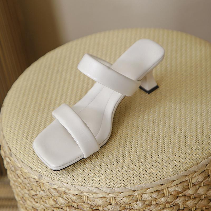 

Slippers female summer outer wear fashion 2025 new fairy wind word with thin heel square head open toe high heel cool slippers 39