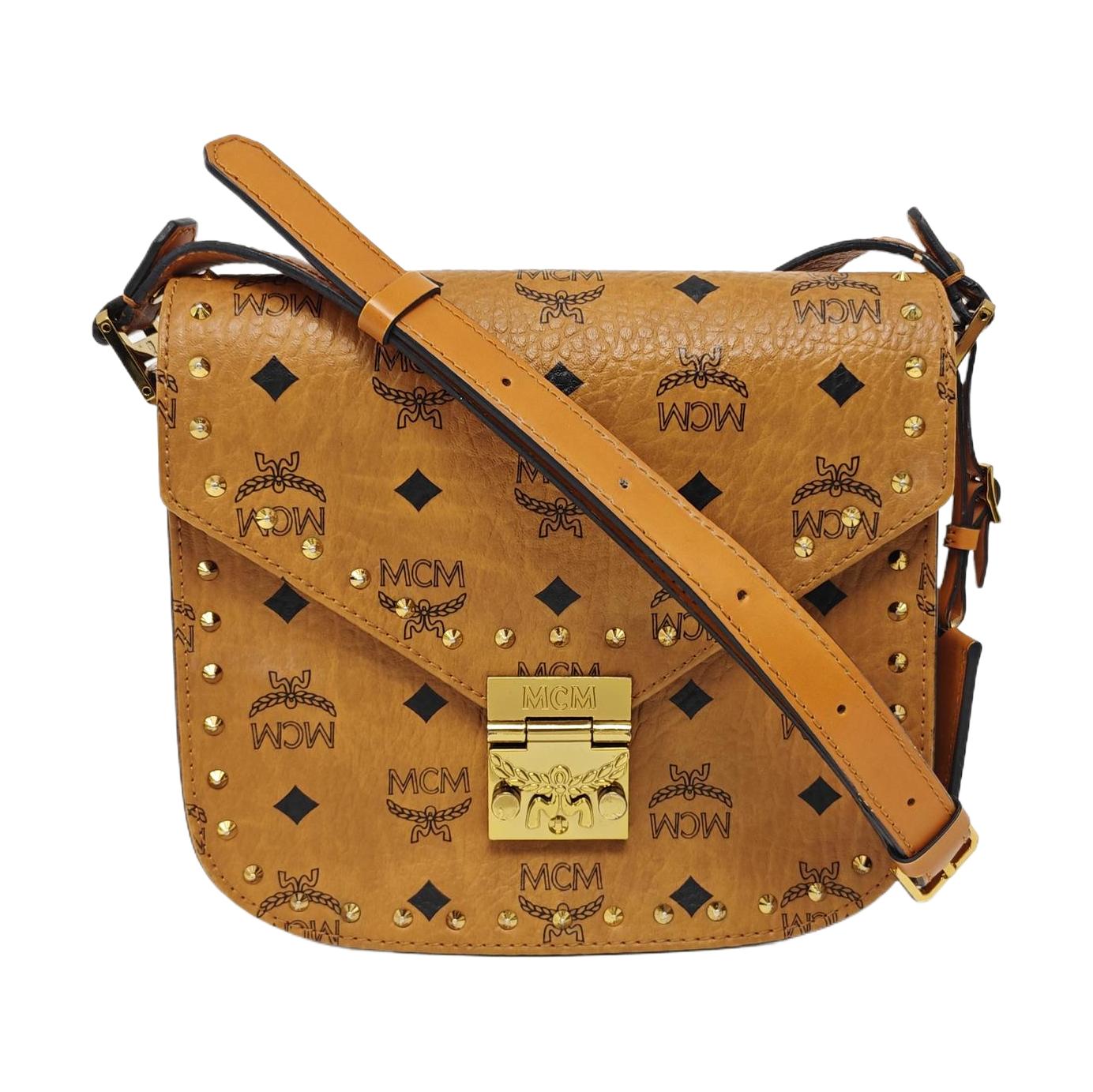 [Pre-Owned] Patricia Studded Adjustable Strap Saddle Bag - Good #TE19BO ONE SIZE