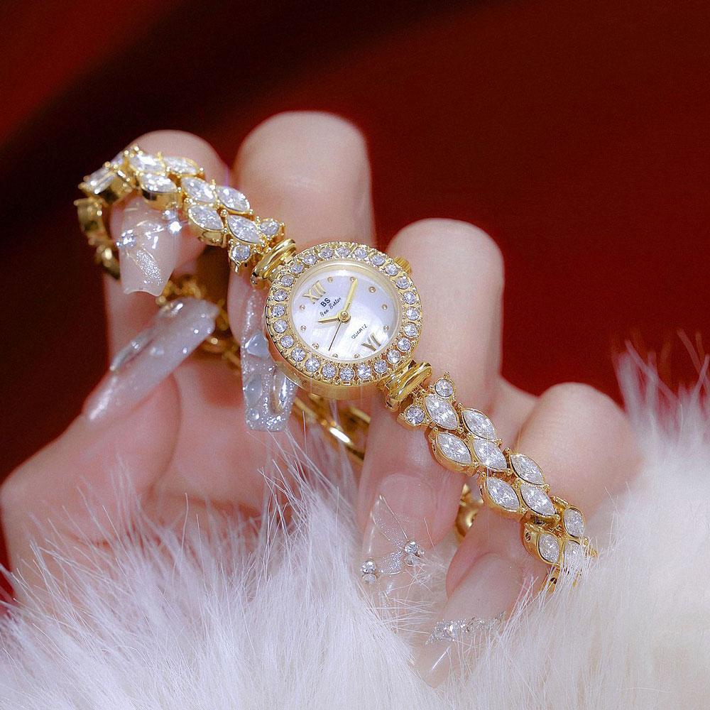 Women's Watches Luxury Elegant Ladies Wrist Watch Gold Silver Rhinestone Quartz Wristwatch Vintage Female Small Clock