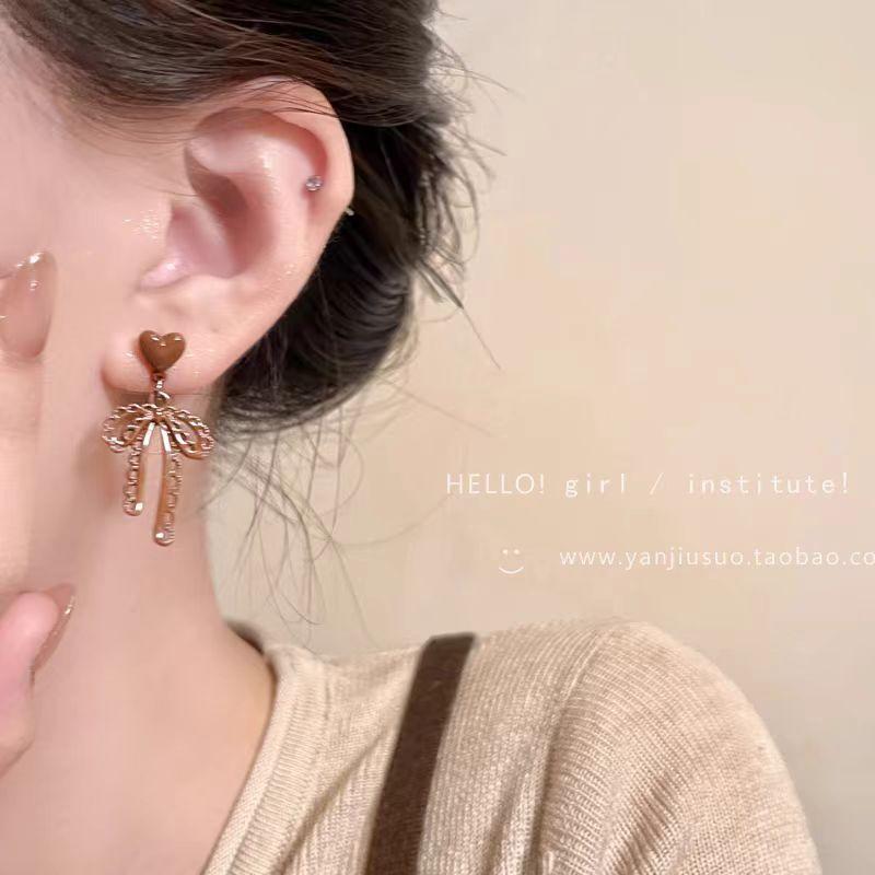 Retro Burgundy Love Bow Earrings Female Hong Kong Style Niche High-End Stud Earrings Daily Commute Versatile Earrings