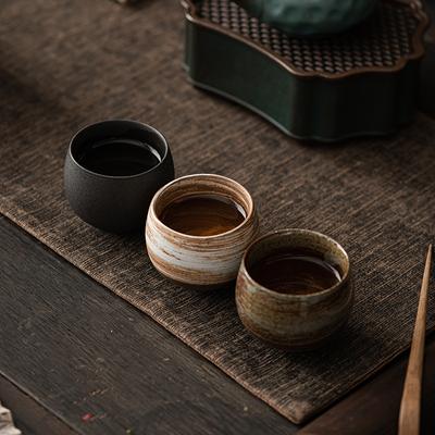 Tazze e bicchieri – Servizi da tè e tazzine