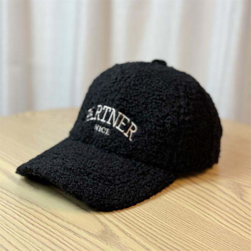 

Новая шапка из овечьей шерсти, женская, осенне-зимняя, модная, повседневная, универсальная, плюшевая кепка-утка, утолщенная, теплая, хлопковая бейсболка Adjustable