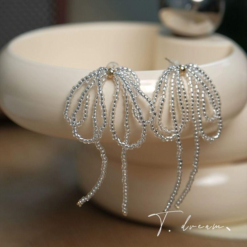 Bow Beaded Fringed Earrings Personality Temperament Elegant Studs Light Luxury High-end Niche Earrings