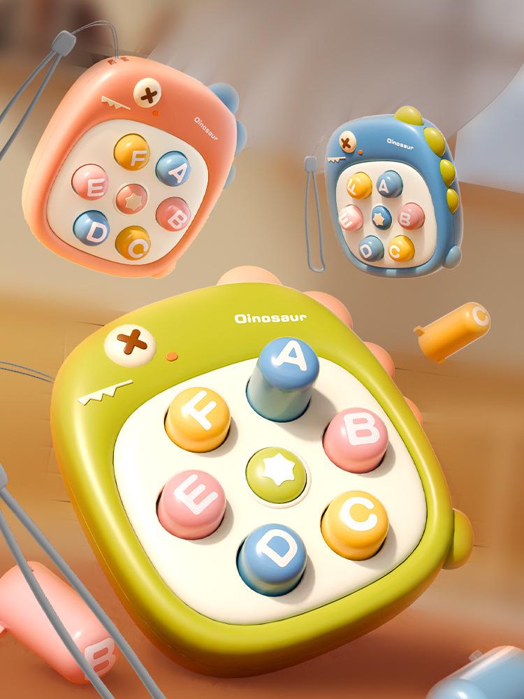 

Игрушка-стучалка для малышей 1-2 лет - Раннее обучение и развивающее развлечение