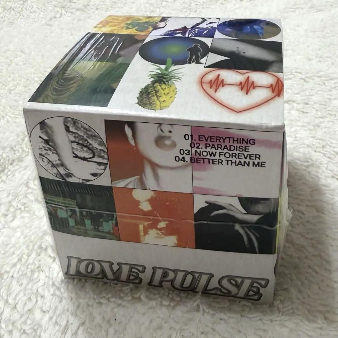 

[USED] Anonymous shipping TREASURE LOVE PULSE Toume ver. album