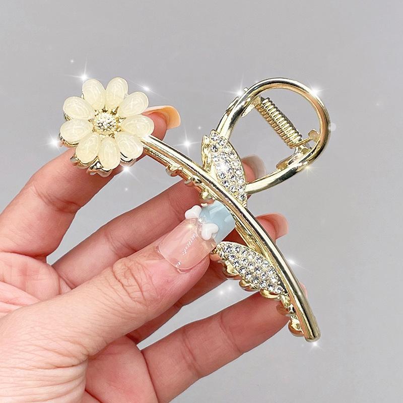 Stilig Fresh Temperament Oil Drop Floral Metal Shark Hair Clip