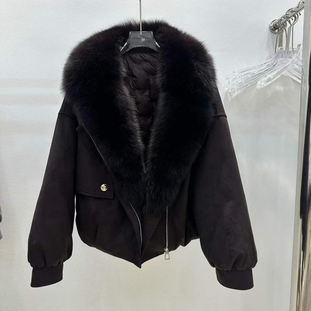 Women's Short Style Down Parka with Detachable Fox Fur Collar - Fashionable Warm Outerwear for Autumn/Winter