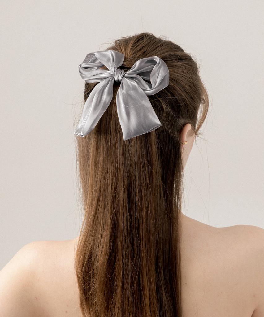 Lilykori Grey Joli Ribbon Pin