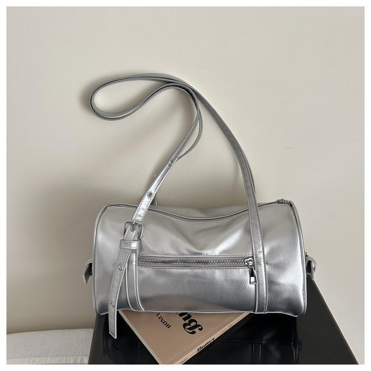 Comfortable and Versatile Texture Shoulder Bag Women Vintage Simple Commuter Pillow Bag with Studded Strap Casual Handle Bag