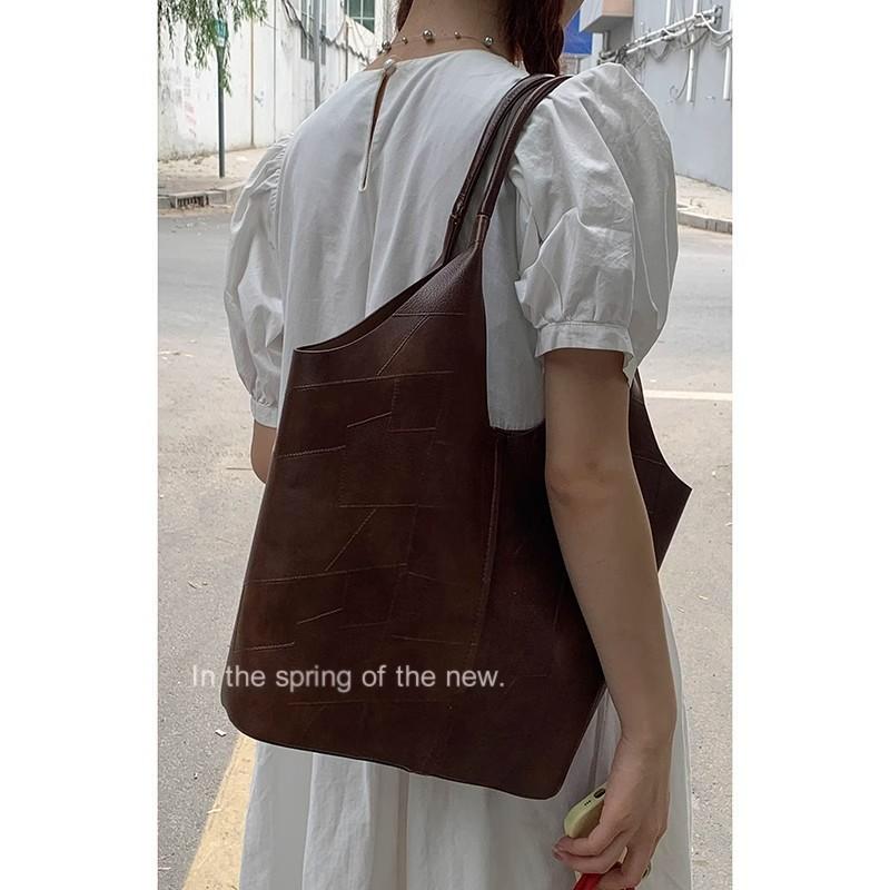 

Hand carry fashion casual tote bag women s summer trend simple versatile shoulder bag commuter armpit bag