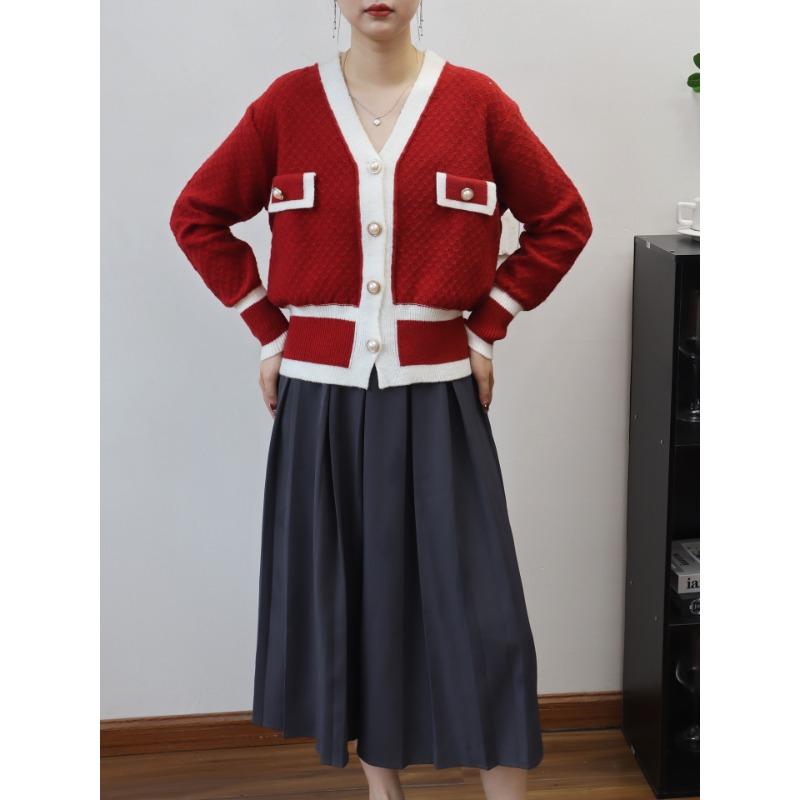 

Contrasting color long-sleeved knitted cardigan autumn and winter new temperament soft waxy sweater jacket women one size fits all красный