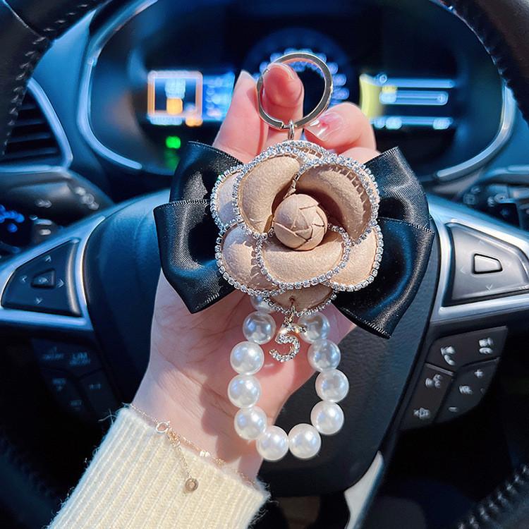 

Минималистичный сплав цинка брелок с камелией Элегантный аксессуар для ключей на все случаи жизни хаки