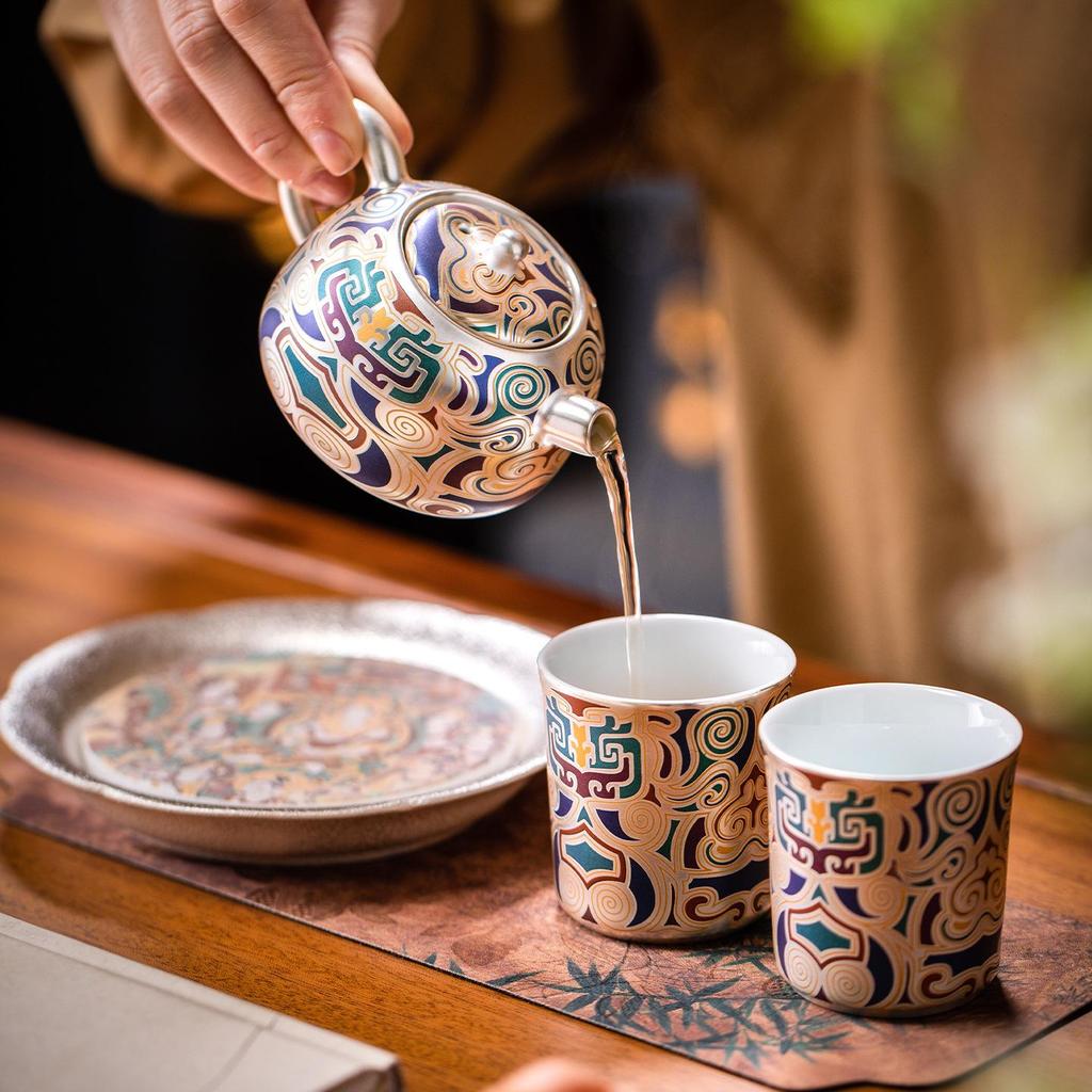 Dunhuang Gilded Silver Tea Set: Perfect Gift for Elders, Teachers, Corporate Events, or International Souvenirs.