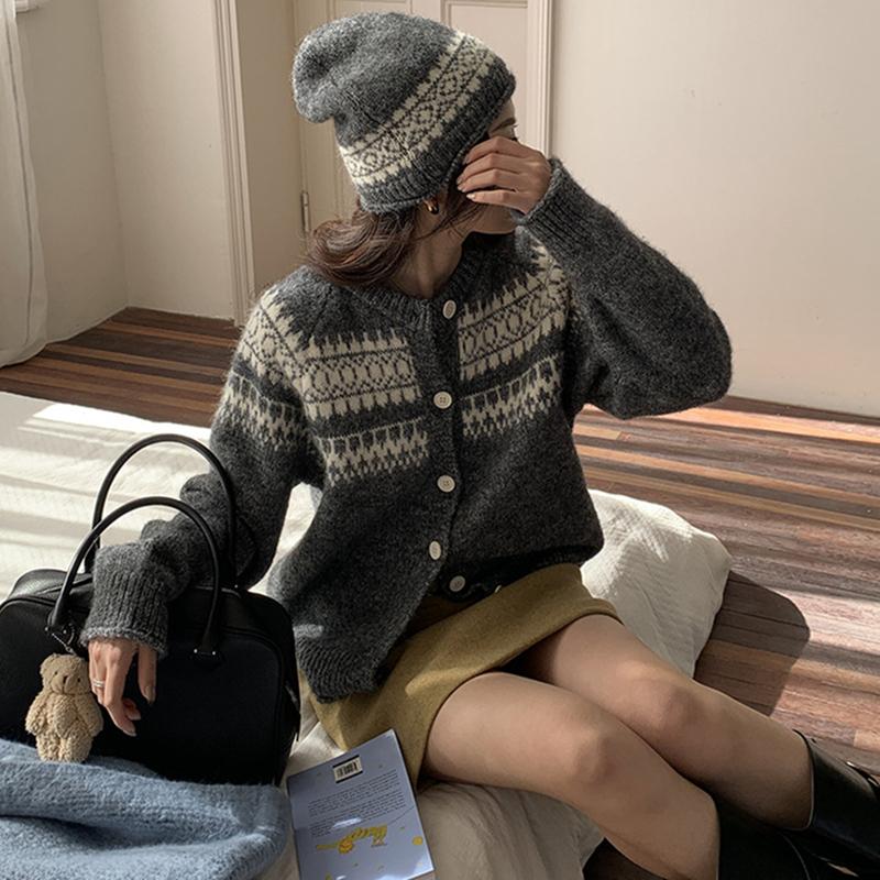 

Осенне-зимний однобортный вязаный свитер с шапкой, короткий кардиган, свободный свитер с круглым вырезом, повседневный винтажный принт, женский One Size