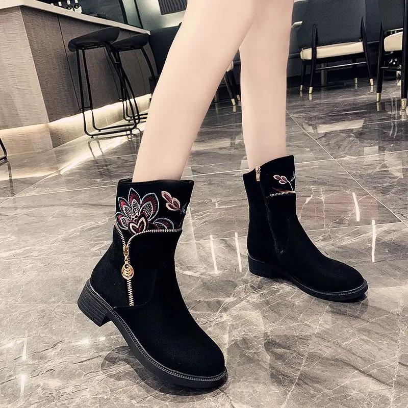 Fashion Elegant With Low Heels Women's Half High Boots Black Nationality Ladies Mid Calf Shoes Winter 2024 Novelty New Y2k Hot Fashion