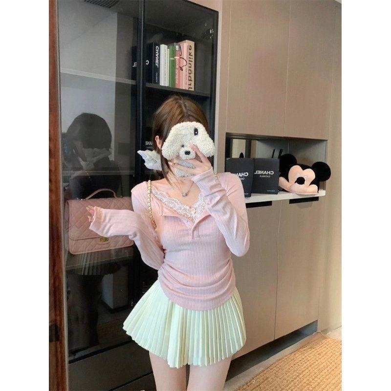 Plus Size Lace Patchwork Long Sleeve T-shirt for Women - Slimming Autumn/Winter Top