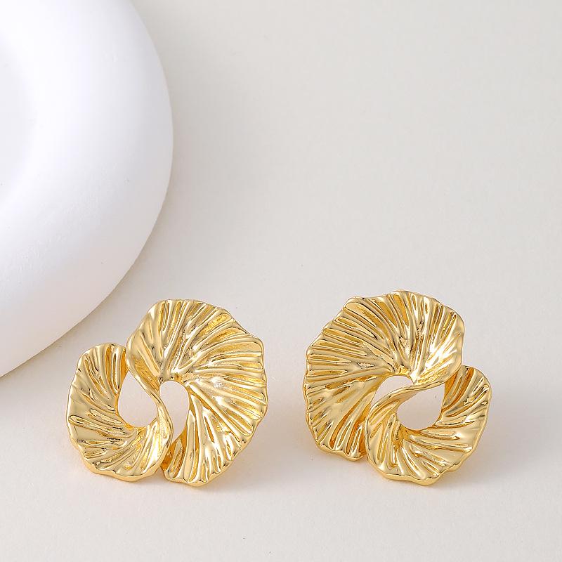 Elegant Pleated Stud Earrings: Chic Minimalist Design for Women