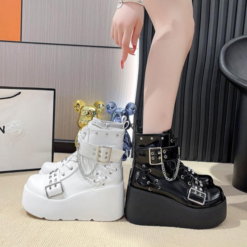 Fashion Women's Ankle Boots Fashion Platform Knight Short Boots Belt Buckle High Quality Thick Sole Leather Goth Women Boots Botas Mujer