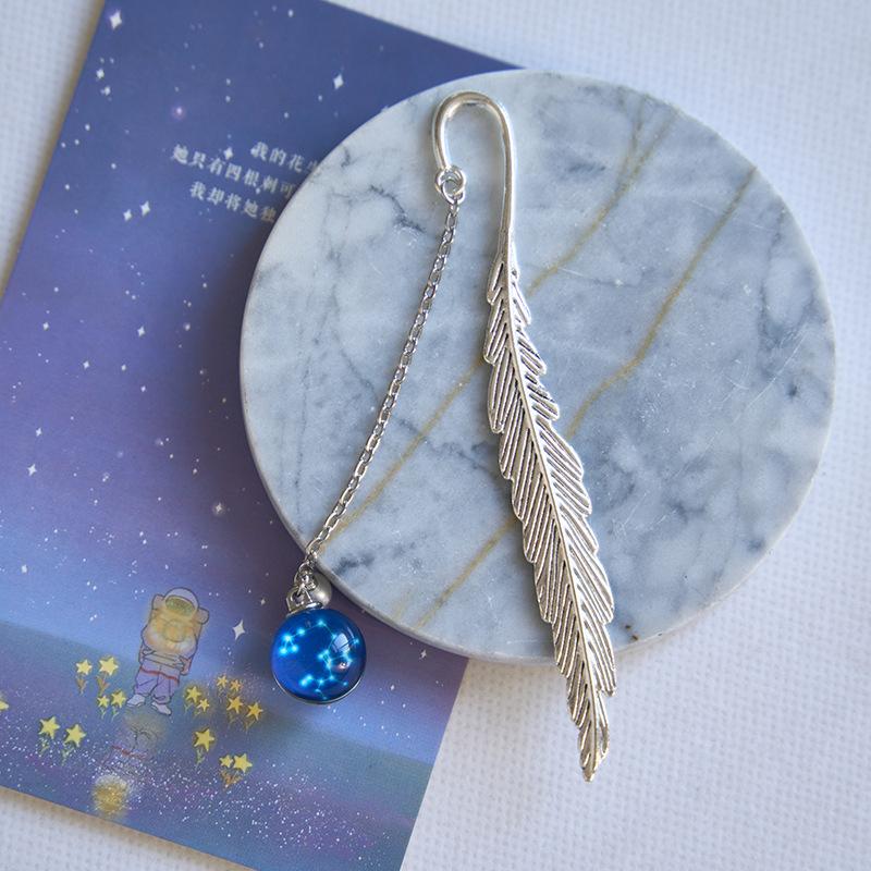 Kreatywny świecący 12 znaków zodiaku zakładka zawieszka prezent przezroczysty chiński styl metalowy retro pióro frędzlowana zakładka