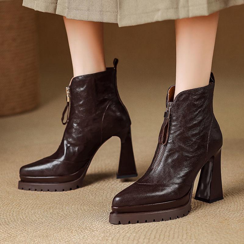 Retro brown front zipper pointed waterproof table thick heel high heel 2025 new trend versatile short boots Martin boots