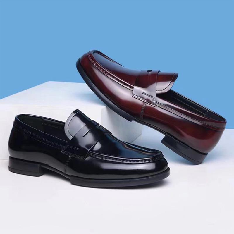 2024 Men's Fashion Shiny Leather Loafers - British Style Moccasins for Business and Casual Wear