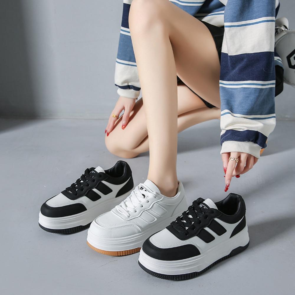 Fashion White Shoes Women's Thick Soled Sports and Leisure Board Shoes