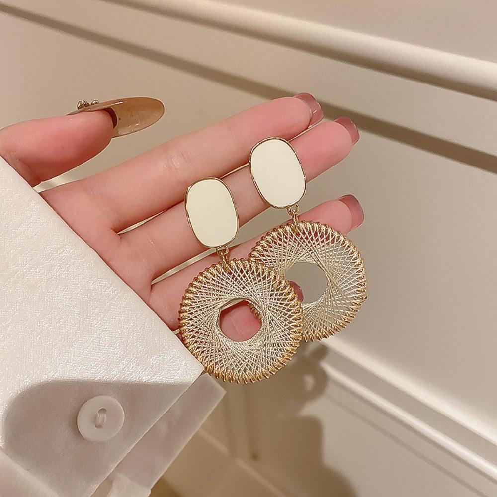 Französische Retro-Temperament-Perlenohrringe Leichter Luxus High-End Stecker Nischenatmosphäre Vielseitige Ohrringe