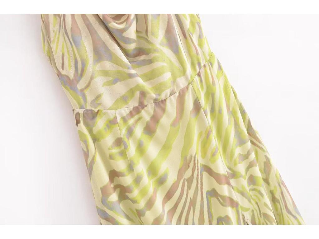 2025 Spring Women's Cowl Neck Knit Dress with Lined Halter Neck and Slit Hem