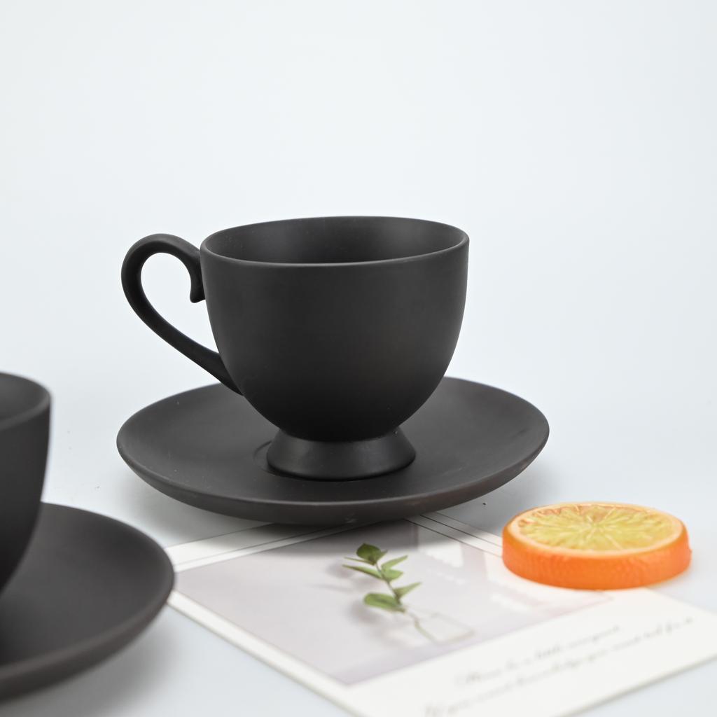 2 szt./zestaw Wysokiej klasy filiżanki do kawy i spodki, Wysokiej wartości ceramiczne kubki, Filiżanki do kawy Latte Art w stylu biznesowym, Ręcznie formowane filiżanki