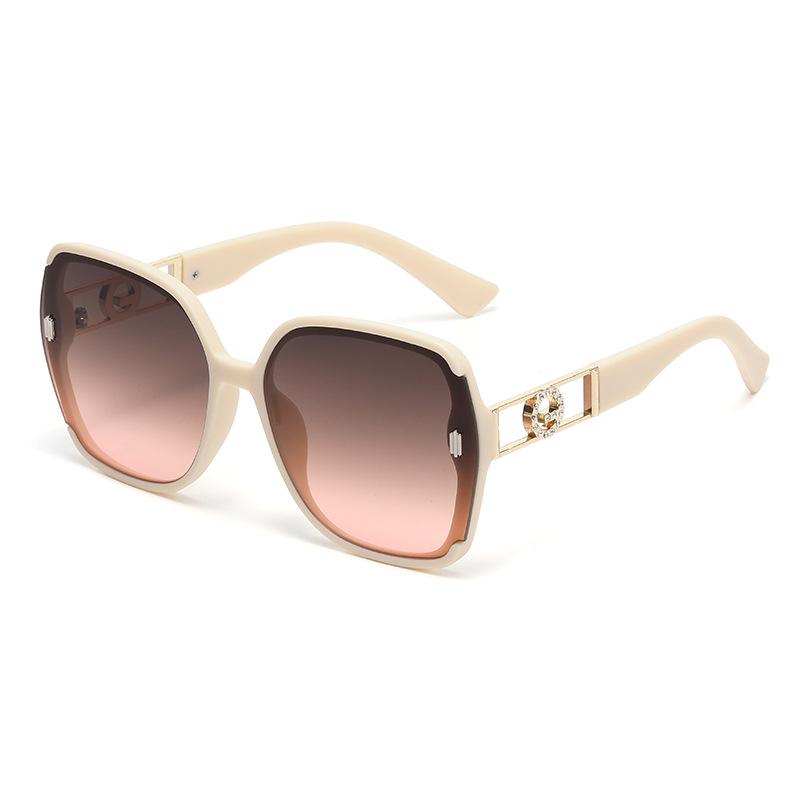 

2025 New Large-Frame Elegant Women s Decorative Glasses with a High-End Feel, Available in Various Colors, Perfect as a Gift Other