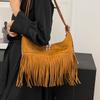 Large Capacity Retro Versatile Tote Bag New Trendy and Fashionable Crossbody Bag Ins Niche Tassel Bucket Bag