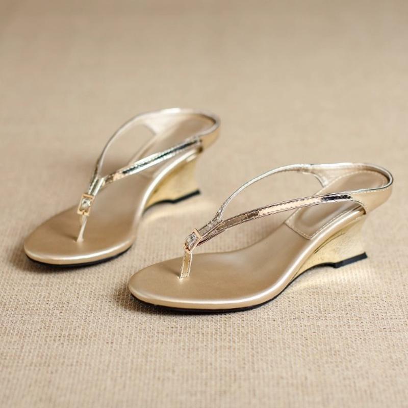 Fashion Retro Gold Wedges Slippers Women Summer Sexy Clip Toe Buckle Flip Flops Comfort Breathable Holiday Beach Sandal Zapatos De Mujer