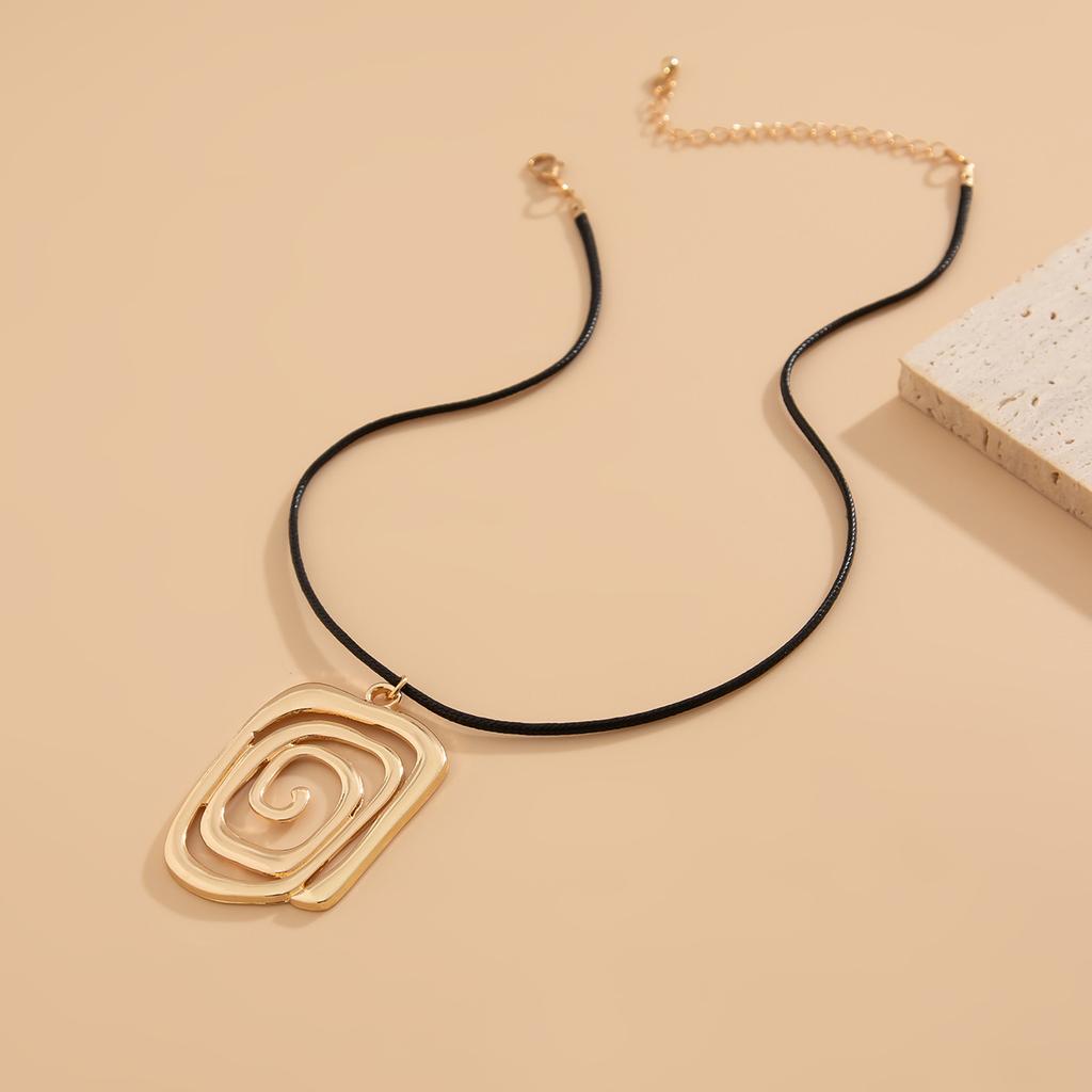Personality Exaggerated Metal Spiral Pendant Necklace Female Creative Design Geometric Square Wax Line Item Decoration