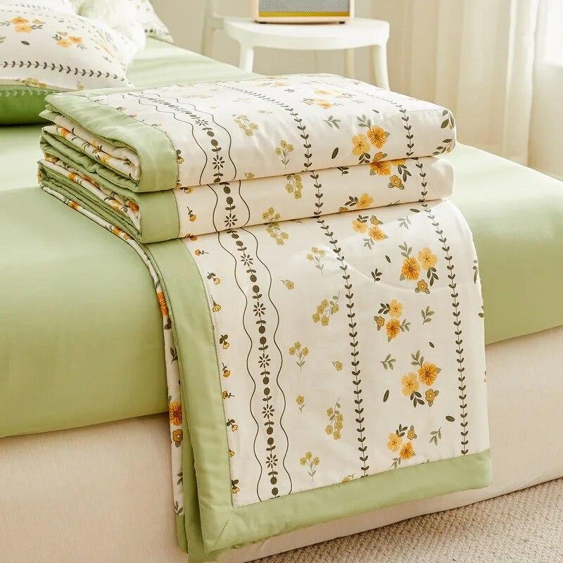 Summer Thin Cool Quilt Bedding Home Textiles Children Student Dormitory Cartoon Soft Comfortable Blanket Air-conditioning Quilt