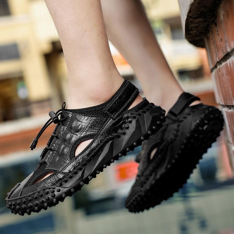 Spring Autumn Casual Leather Shoes Men Luxe Hollow Out Driving Shoes Male Comfortable Sneakers Men All-match Mens Slip On Shoes