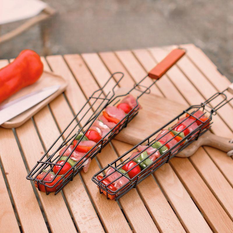 Outdoor Wooden Handle Barbecue Cage Camping Meat and Vegetable Barbecue Grid Picnic Barbecue Tools Charcoal Grilled Sausage Sign