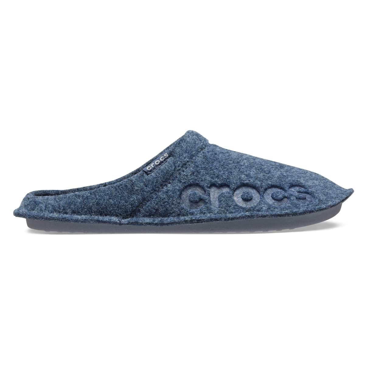 

Домашние тапочки Crocs Baya