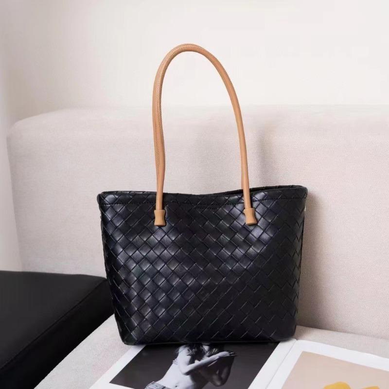 Cowhide Bag Woven New Niche Design Tote Bag Large Capacity Women's Leather Underarm Commuter Women's Bag