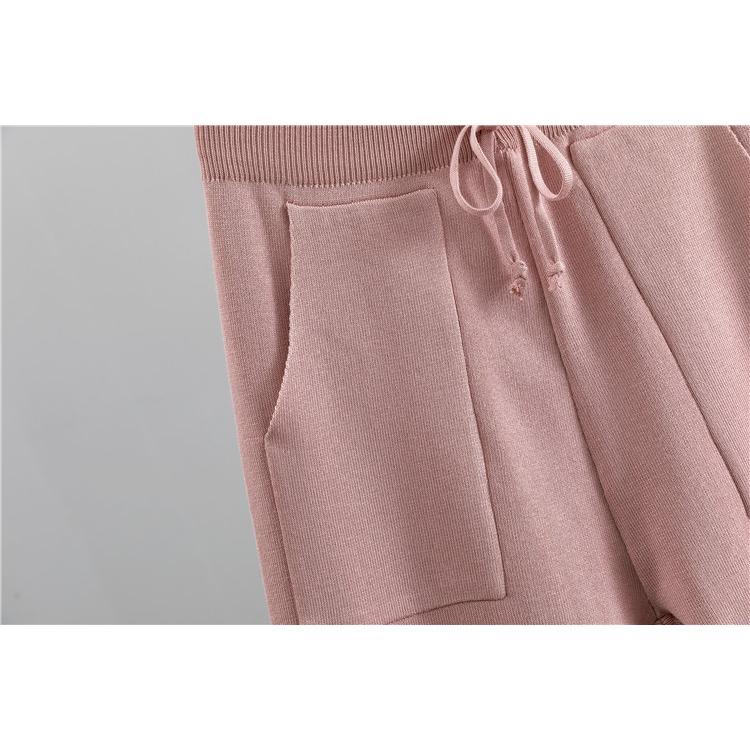 Vår og høst strikket dress for kvinner Kjærlighetsperler Temperament Mote Fresh College Style Strikkede toppbukser Todelt sett