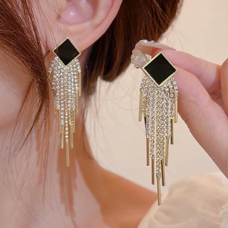 New Fashionable Tassel Earrings - Statement Long Drop Earrings - Luxury Niche Ear Jewelry