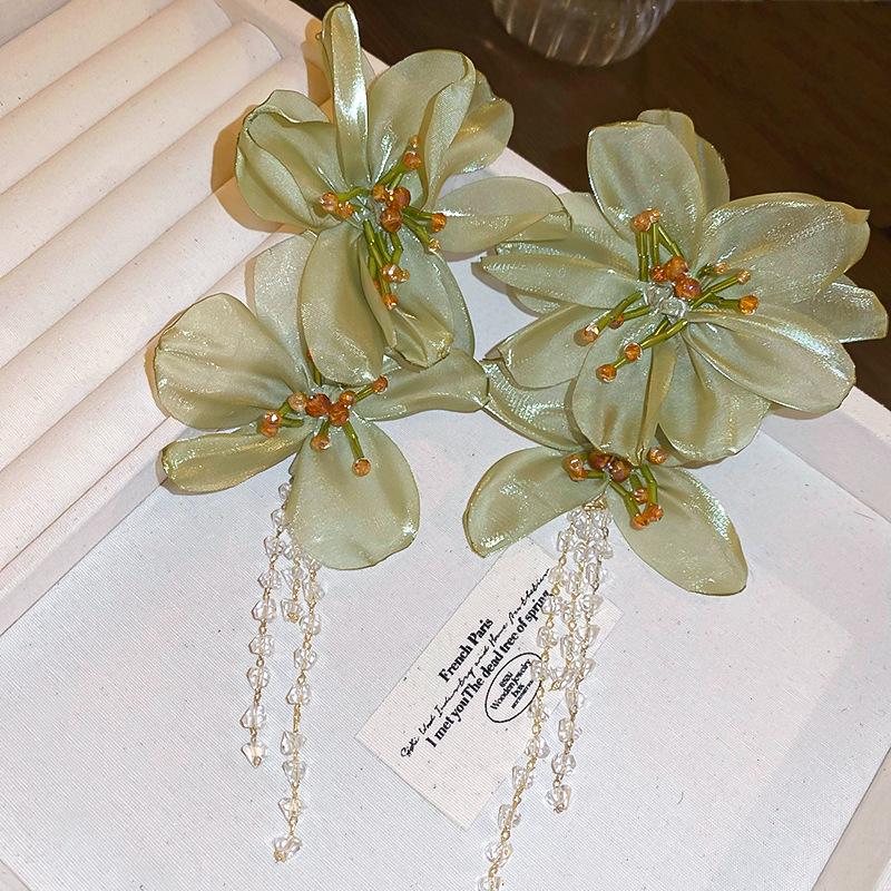 Silver Needle Heart Resin Flower Mesh Earrings: Luxurious, Sweet, Fresh, and Elegant Mori-Style Women's Jewelry