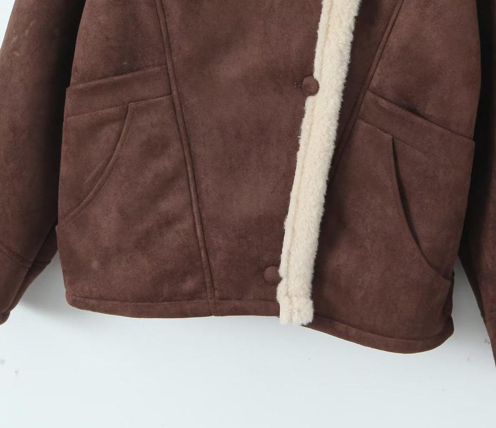 Women's Retro Lambswool Coat: Autumn/Winter 2025 Collection